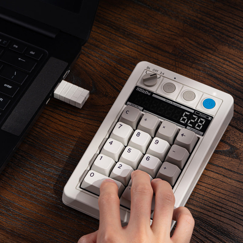 8BitDo Retro 18 Mechanical Numpad Premium Gaming Accessory